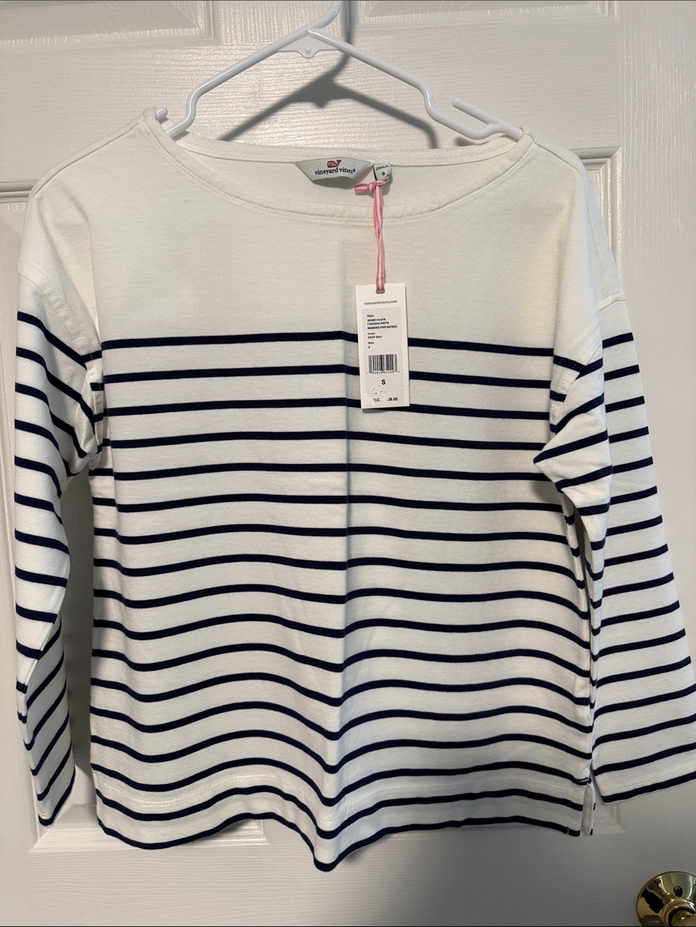 Vineyard Vines White and Navy Striped 3/4 length Sleeve Tee